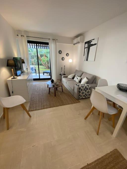 Ferienwohnung T2 Avec Terrasse Et Jardin Cannes Exterior foto