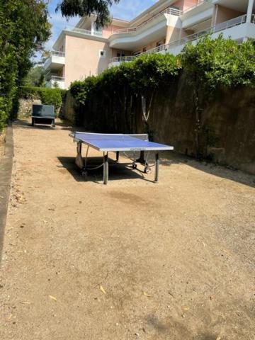 Ferienwohnung T2 Avec Terrasse Et Jardin Cannes Exterior foto